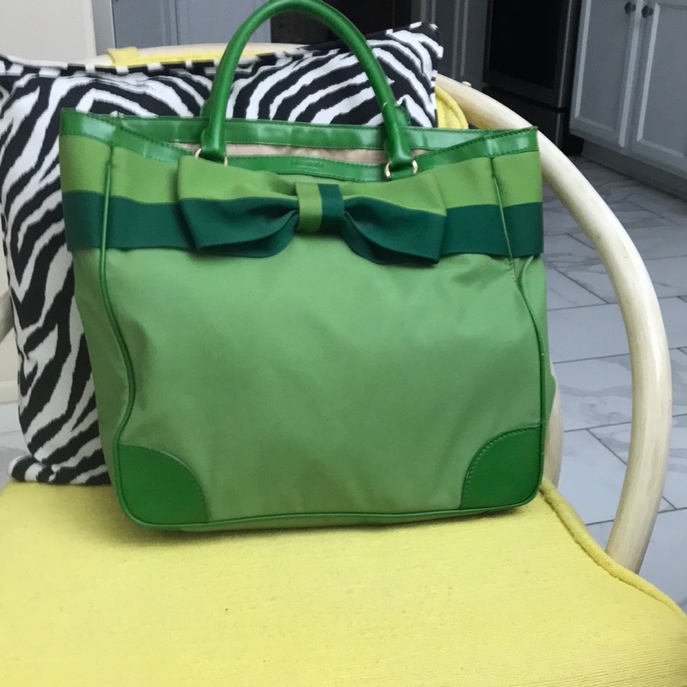 Green Bow Accent Tote Bag - Women